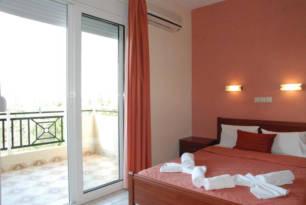 سكالا سوتيروس Monemvasia Hotel الغرفة الصورة